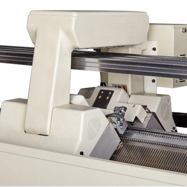 Single system knitting machine